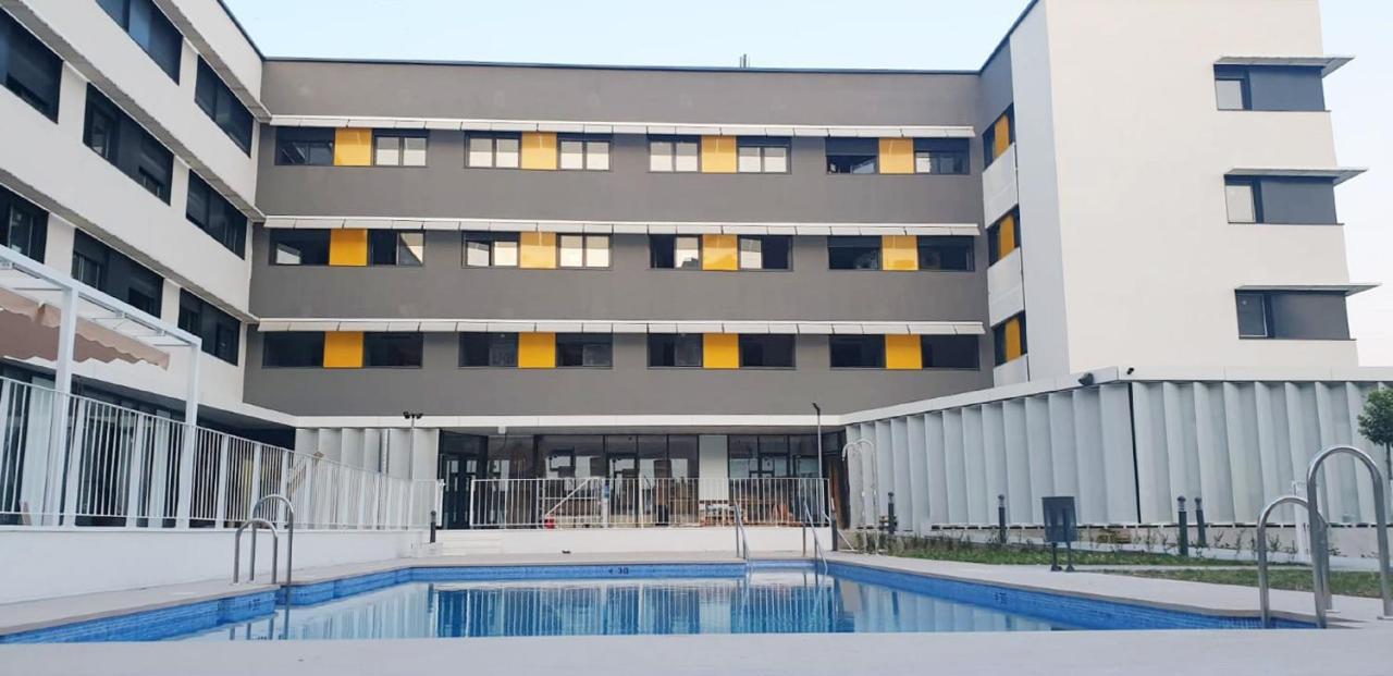 Residencia Universitaria Resa Campus مالقة المظهر الخارجي الصورة